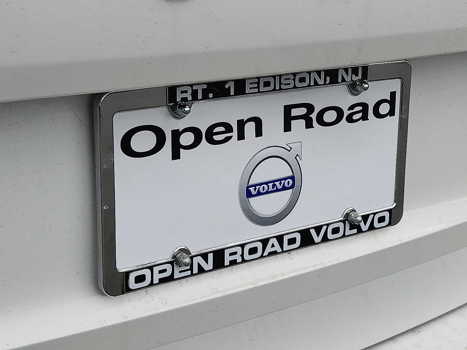 2023 Volvo XC60 Plus Bright Theme