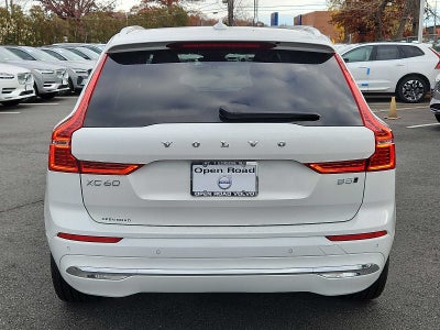 2023 Volvo XC60 Plus Bright Theme