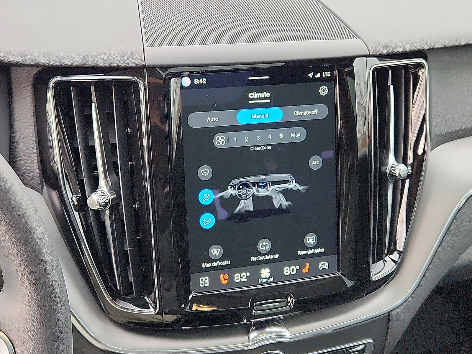 2023 Volvo XC60 Core