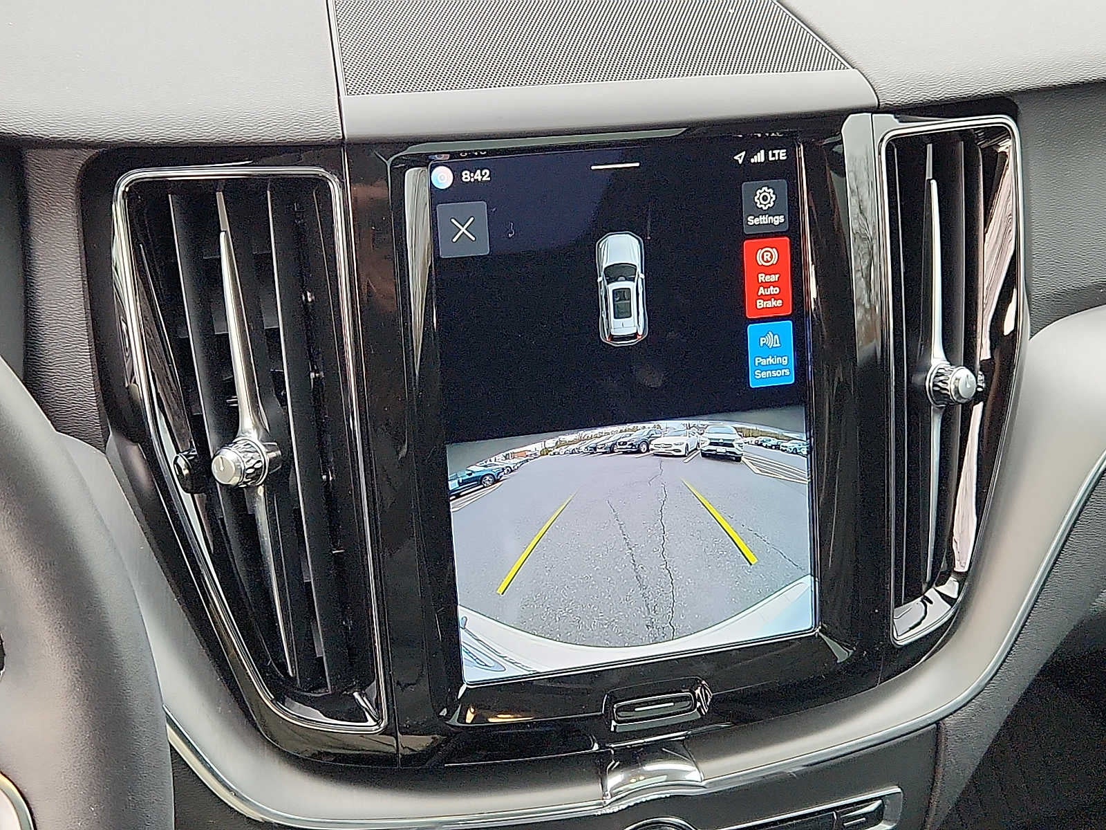 2023 Volvo XC60 Core