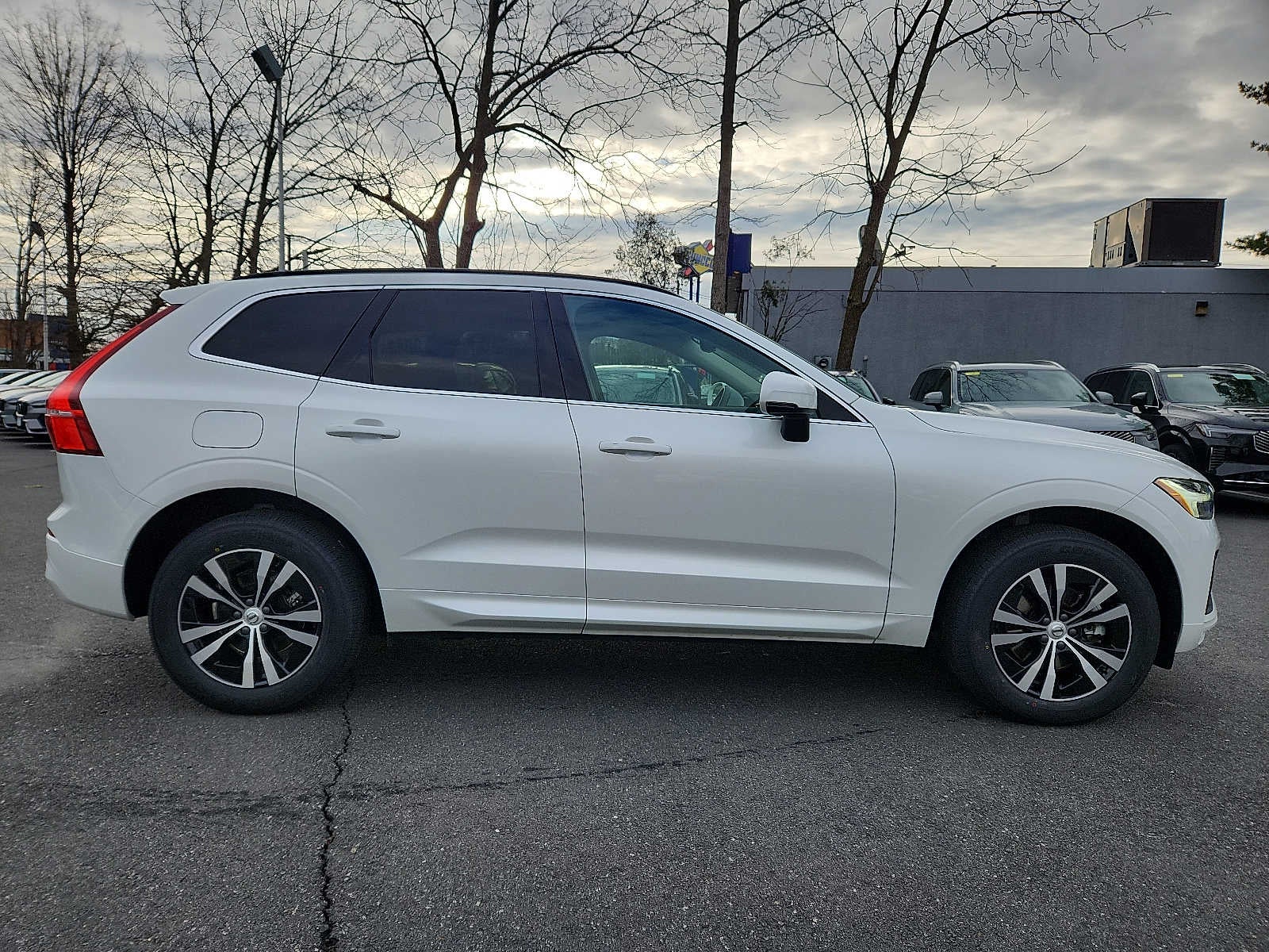 2023 Volvo XC60 Core