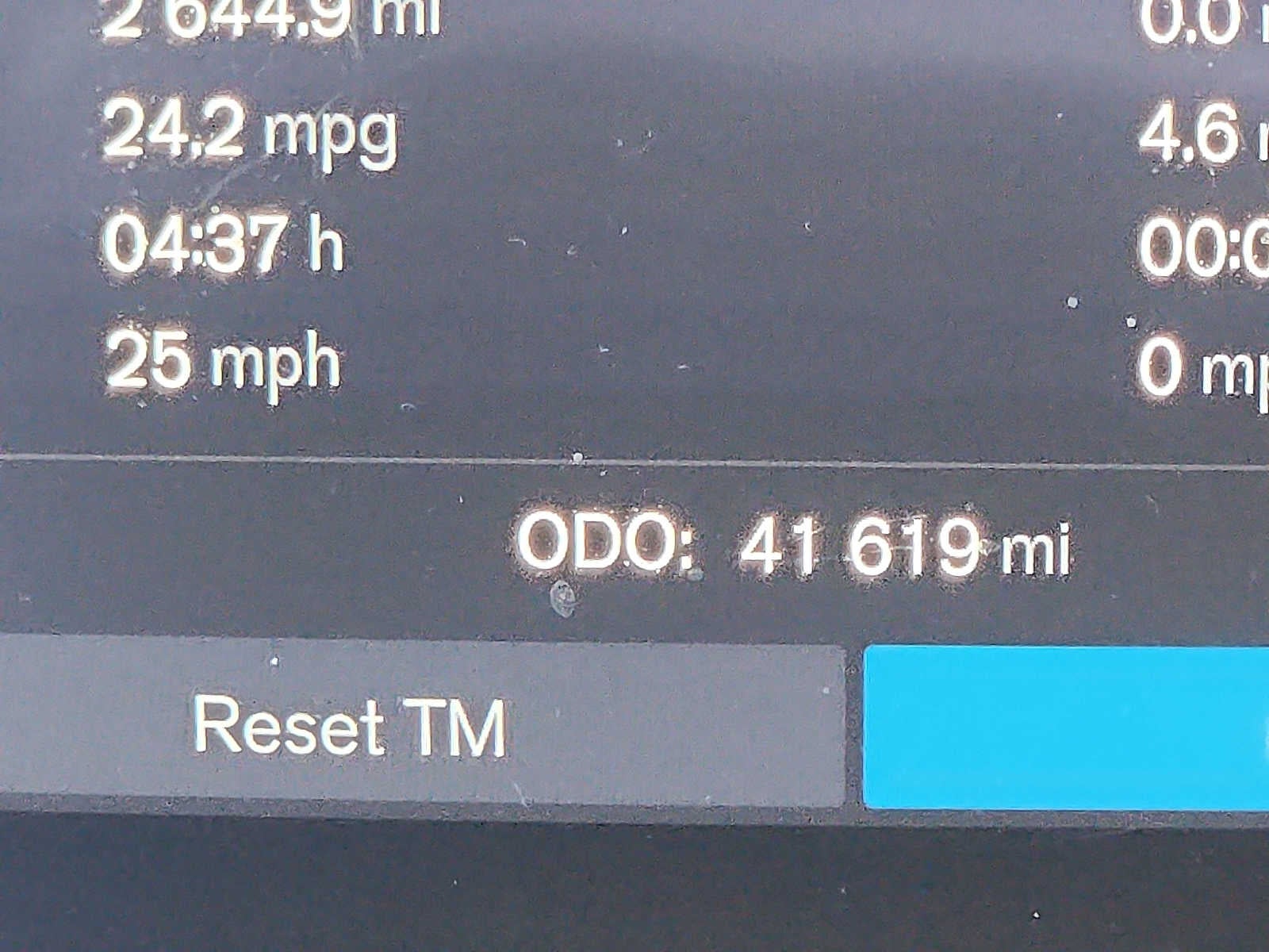 2023 Volvo XC60 Plus Dark Theme