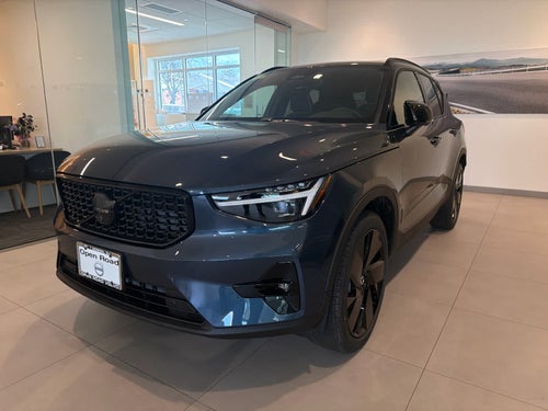 2026 Volvo XC40 Ultra Black Edition