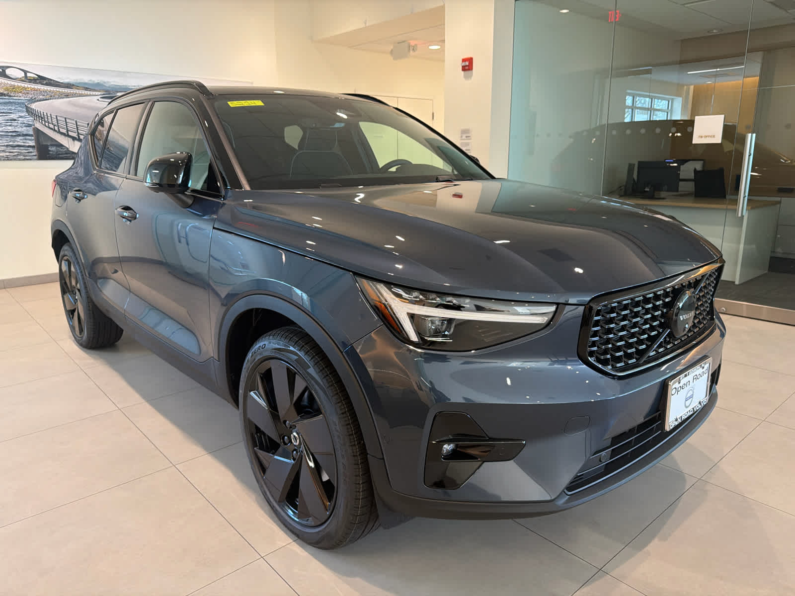 2026 Volvo XC40 Ultra Black Edition