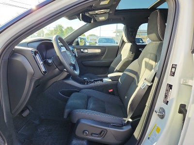 2026 Volvo XC40 Ultra Black Edition