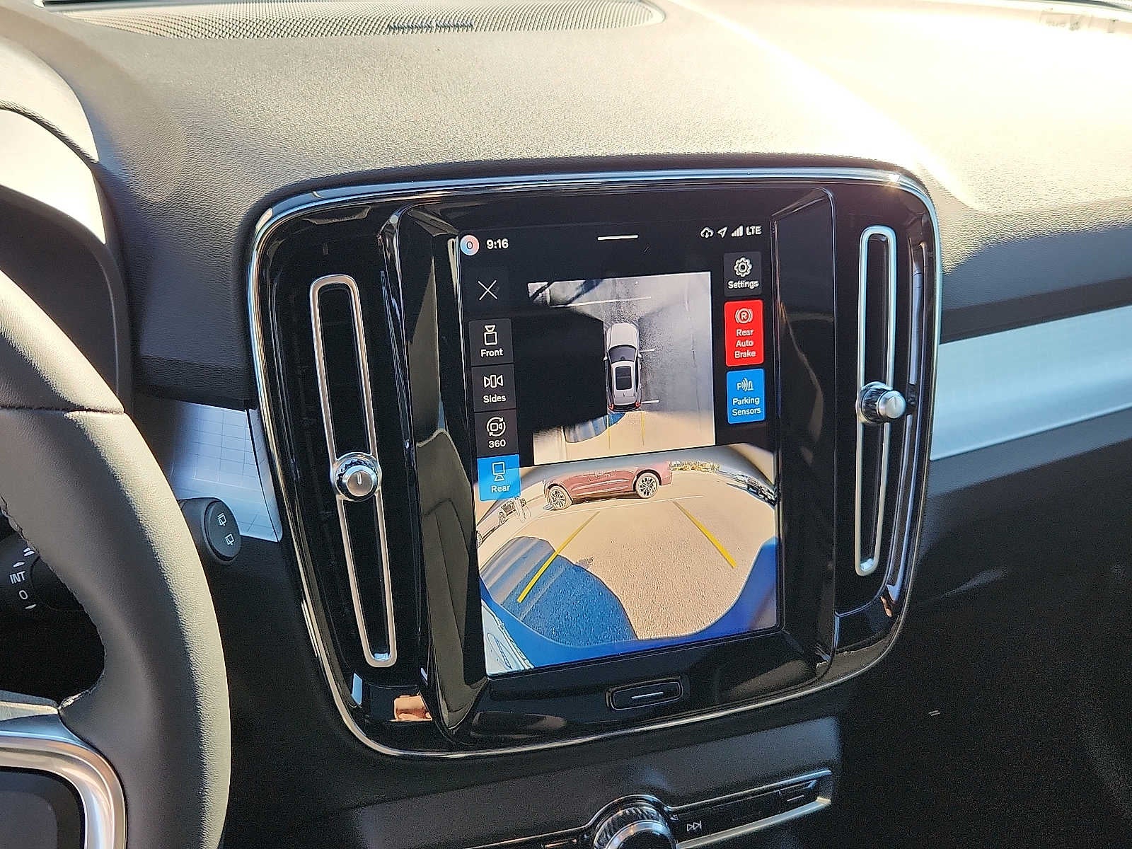2026 Volvo XC40 Ultra Black Edition