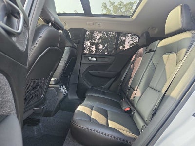 2024 Volvo XC40 Plus Dark Theme