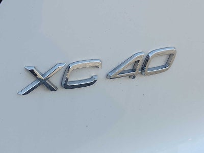 2024 Volvo XC40 Plus Dark Theme