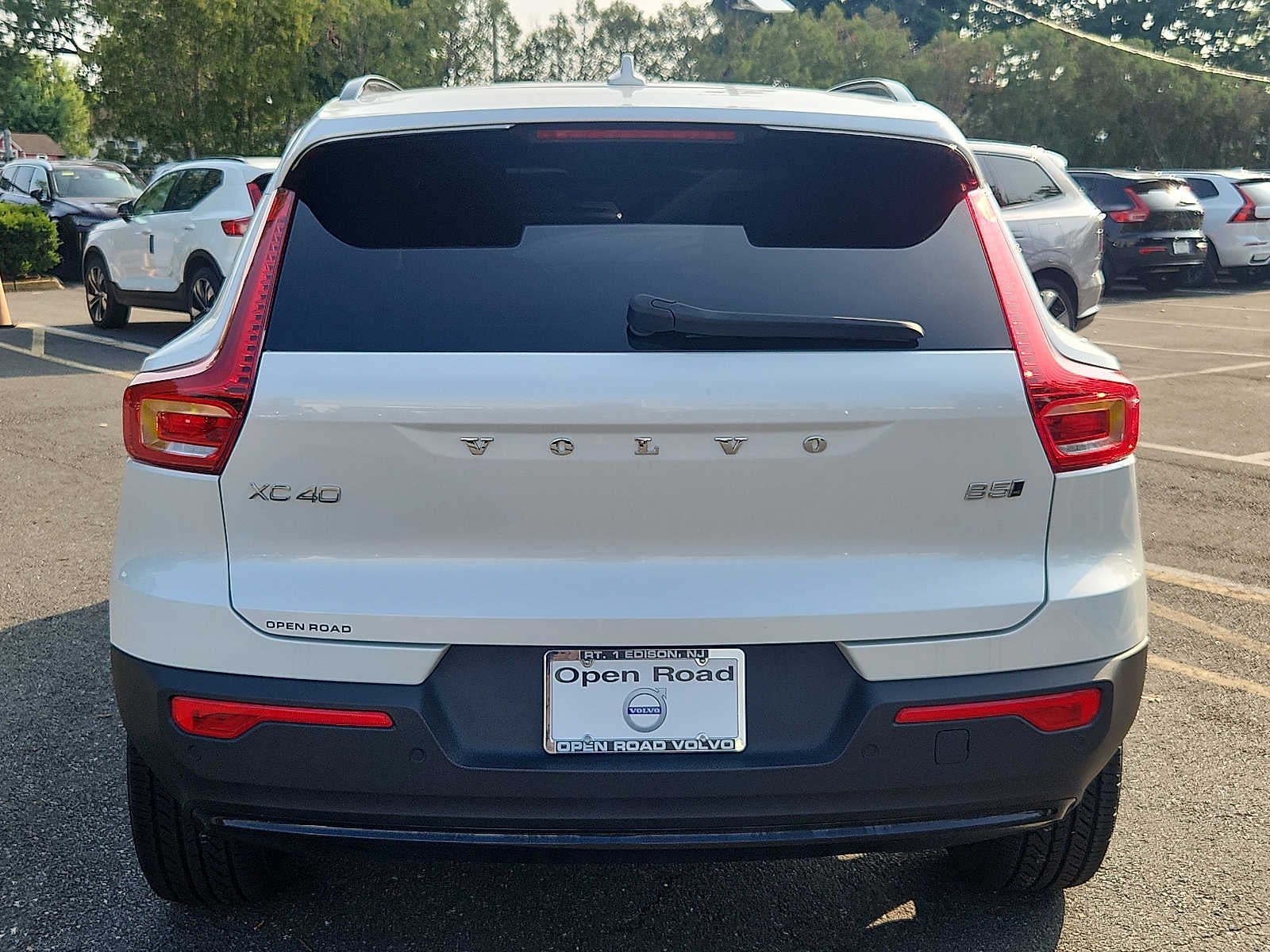 2024 Volvo XC40 Plus Dark Theme