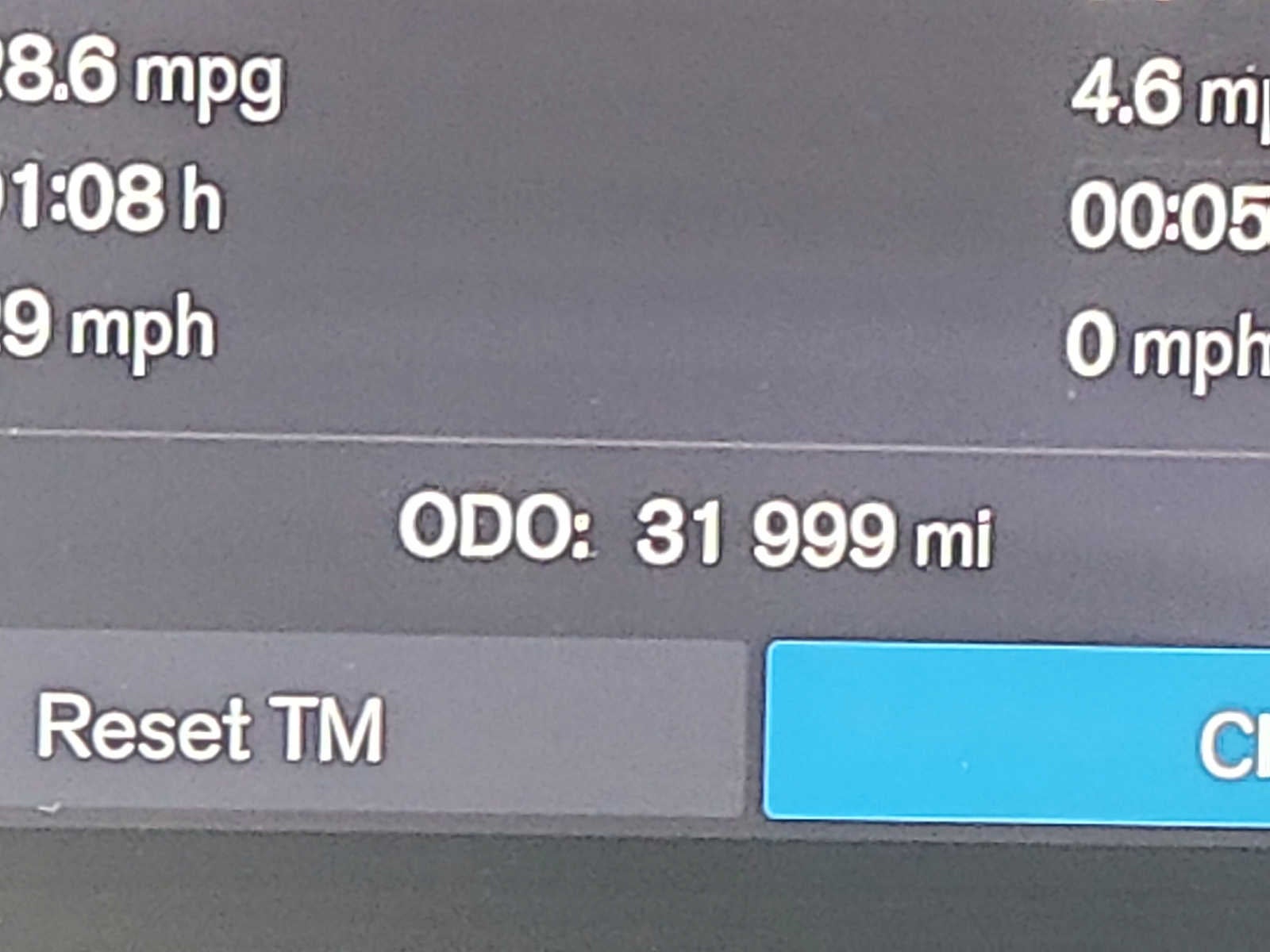 2024 Volvo XC40 Plus Dark Theme