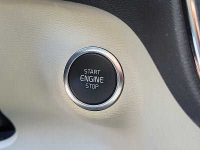 2023 Volvo XC40 Plus Bright Theme