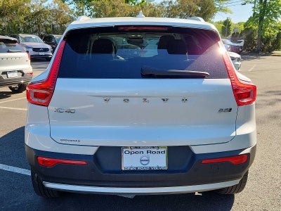2023 Volvo XC40 Plus Bright Theme