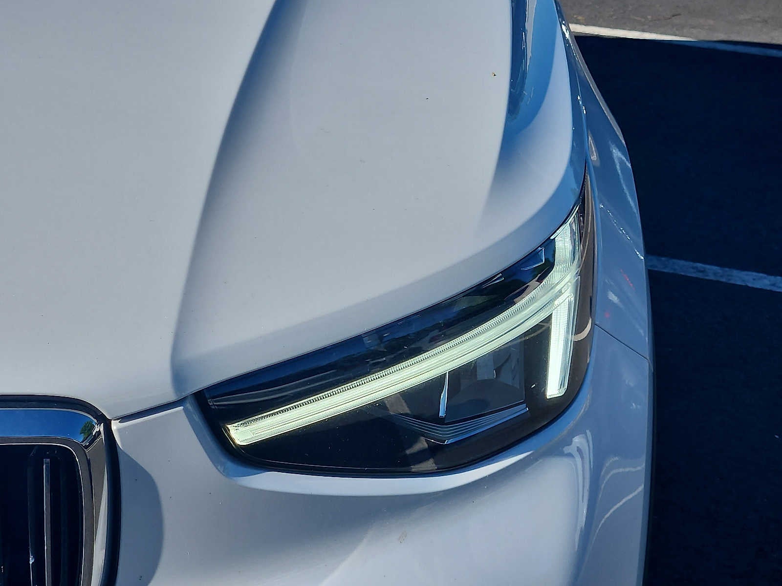 2023 Volvo XC40 Plus Bright Theme