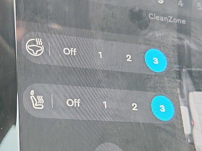 2023 Volvo XC40 Plus Dark Theme