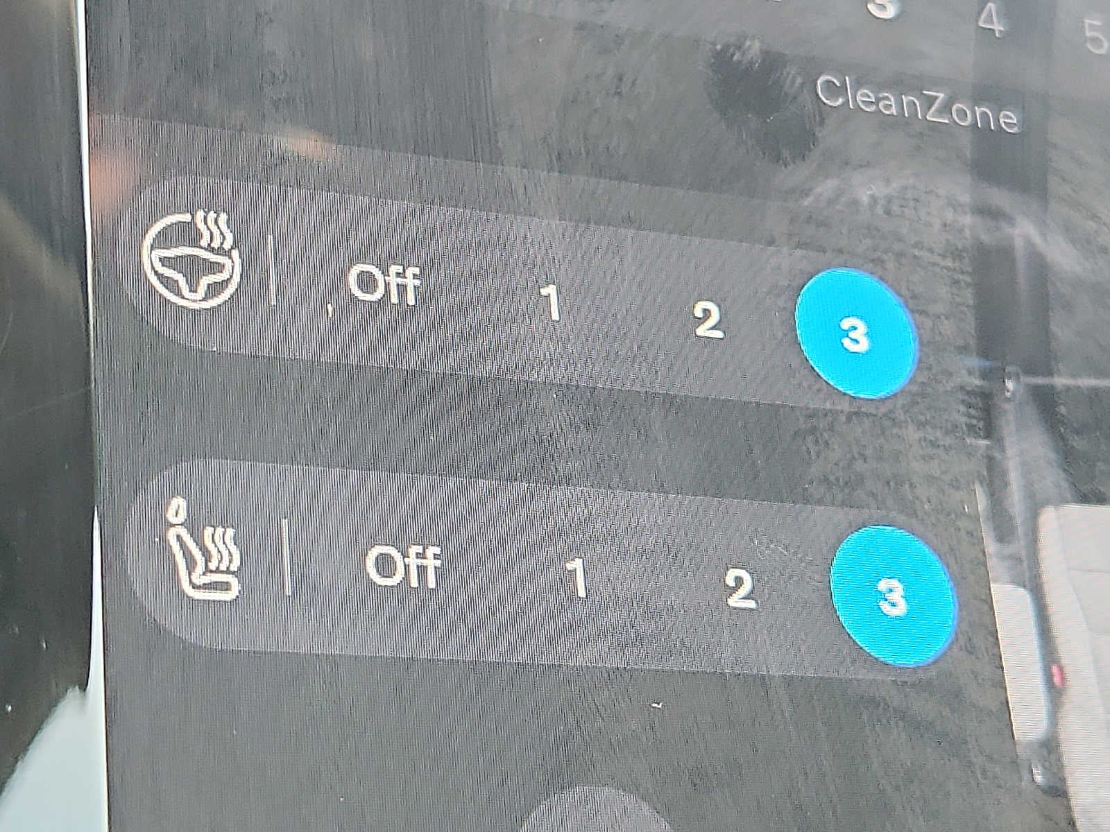 2023 Volvo XC40 Plus Dark Theme