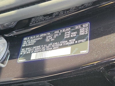 2023 Volvo XC40 Plus Dark Theme