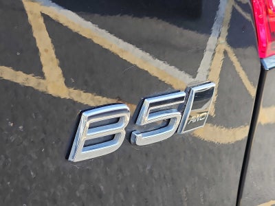 2023 Volvo XC40 Plus Dark Theme