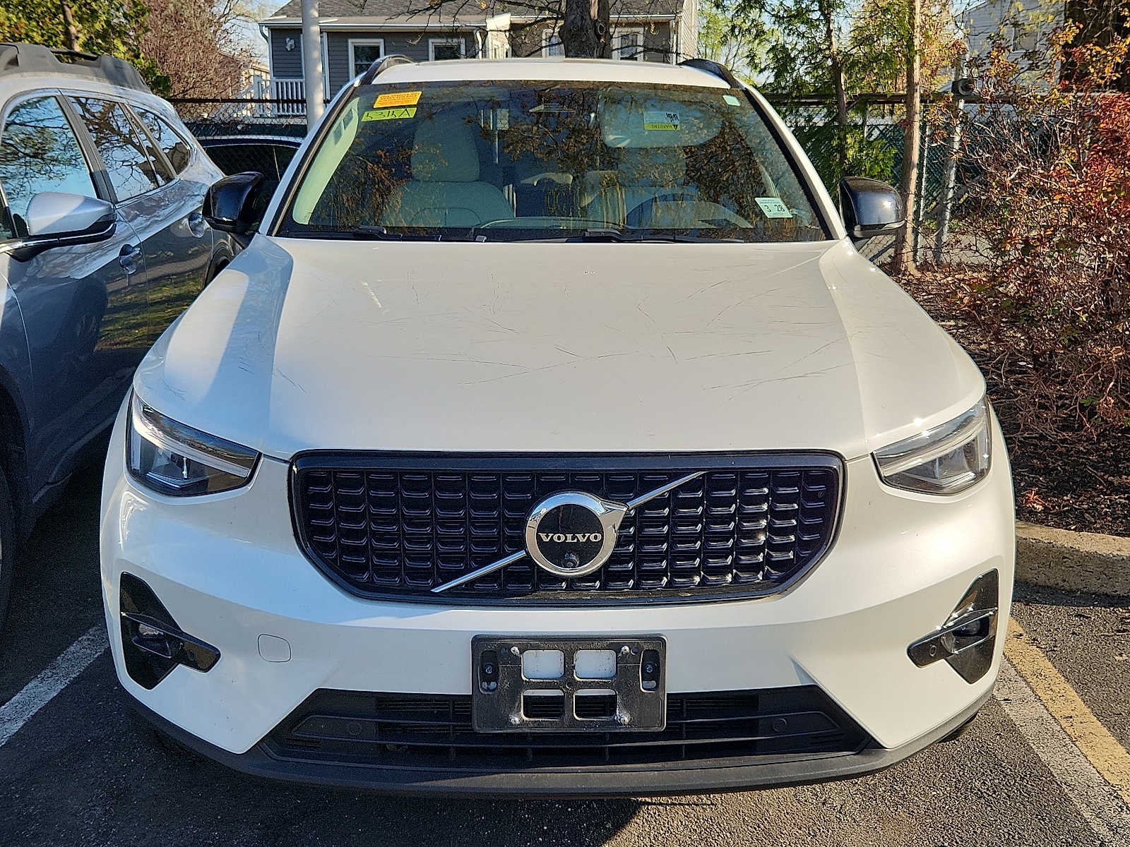 2023 Volvo XC40 Plus Dark Theme
