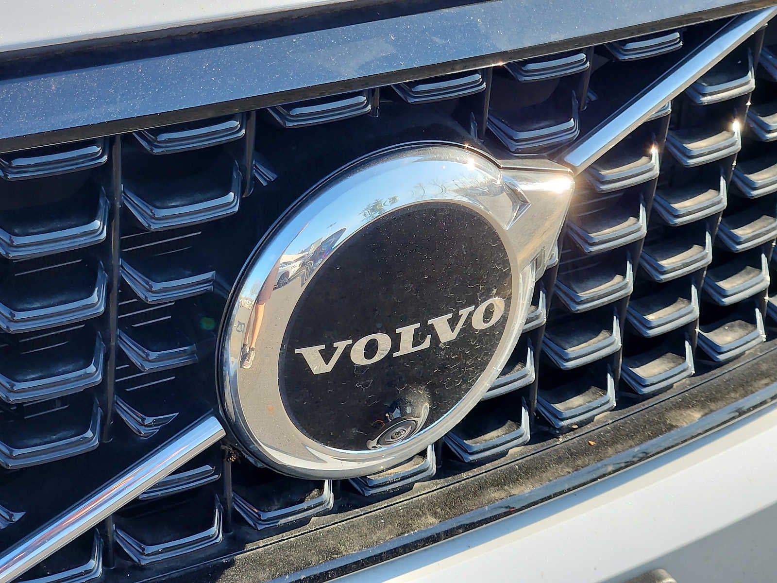 2023 Volvo XC40 Plus Dark Theme
