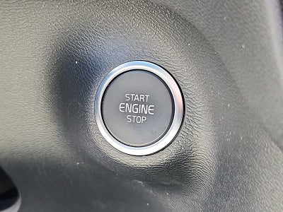 2023 Volvo XC40 Plus Dark Theme