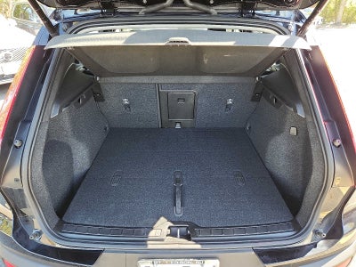 2023 Volvo XC40 Plus Dark Theme
