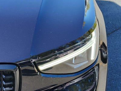 2023 Volvo XC40 Plus Dark Theme
