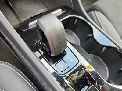 2023 Volvo XC40 Plus Dark Theme