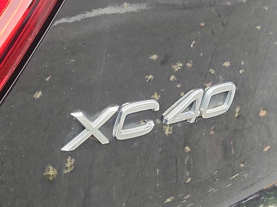 2023 Volvo XC40 Plus Dark Theme