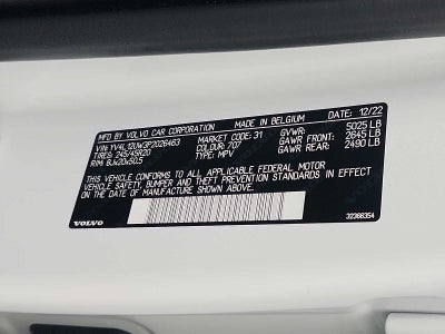 2023 Volvo XC40 Plus Dark Theme