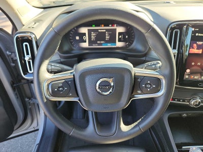 2023 Volvo XC40 Plus Dark Theme