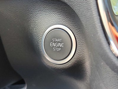 2023 Volvo XC40 Plus Dark Theme