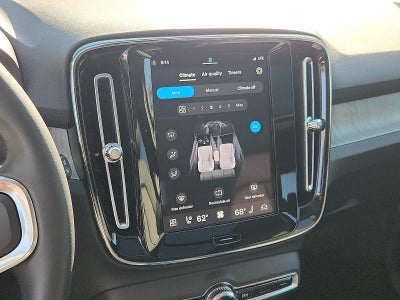 2023 Volvo XC40 Plus Dark Theme