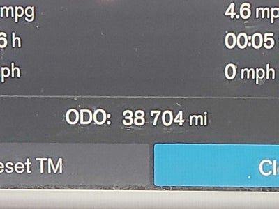 2023 Volvo XC40 Plus Dark Theme