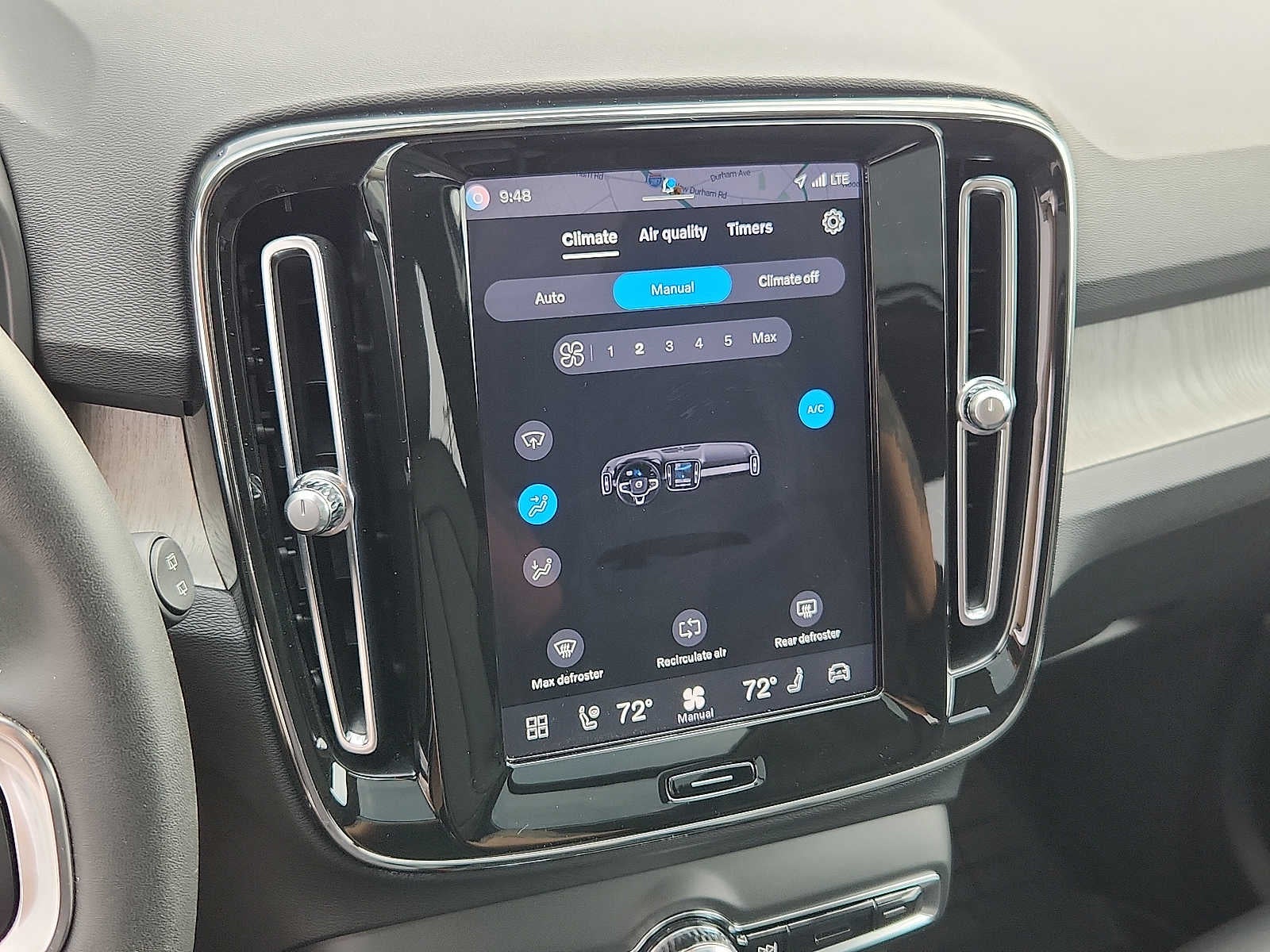2023 Volvo XC40 Ultimate Dark Theme