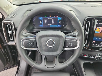 2023 Volvo XC40 Ultimate Dark Theme