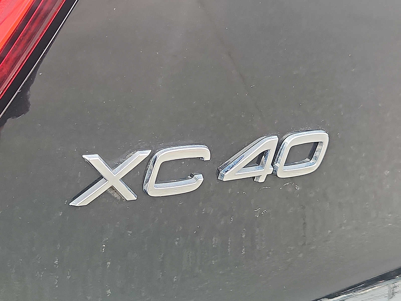 2023 Volvo XC40 Ultimate Dark Theme