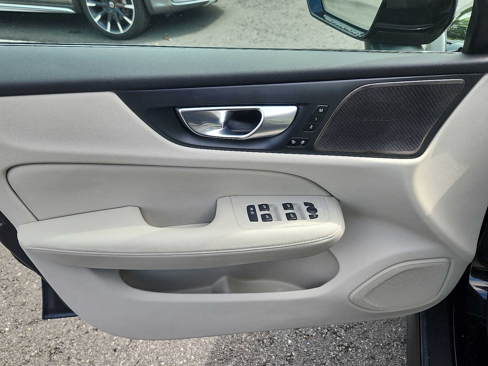 2024 Volvo V60 Cross Country Plus