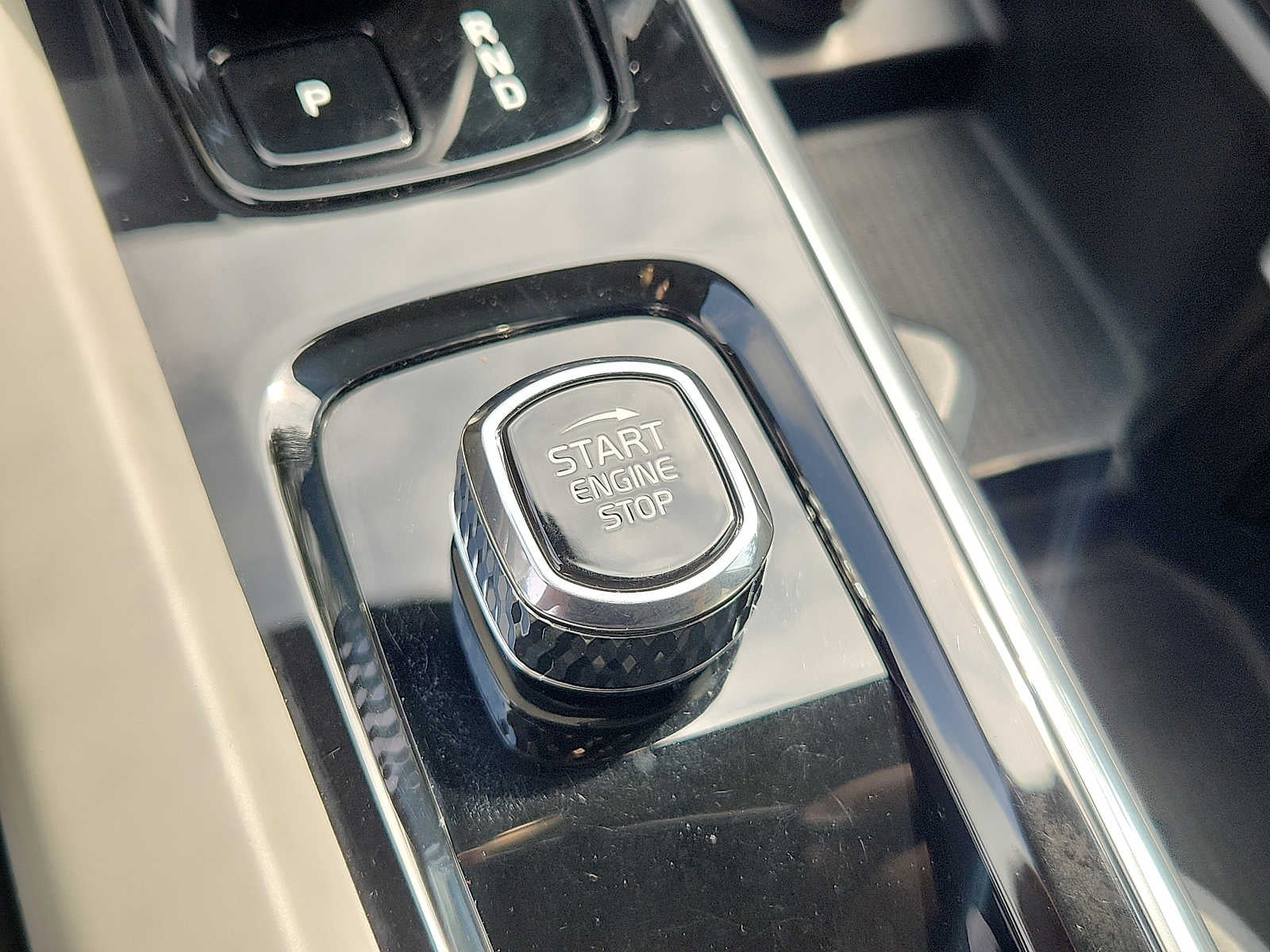 2024 Volvo V60 Cross Country Plus