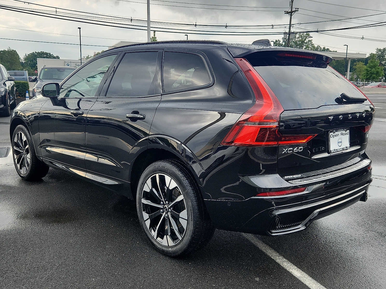 2026 Volvo XC60 Plus
