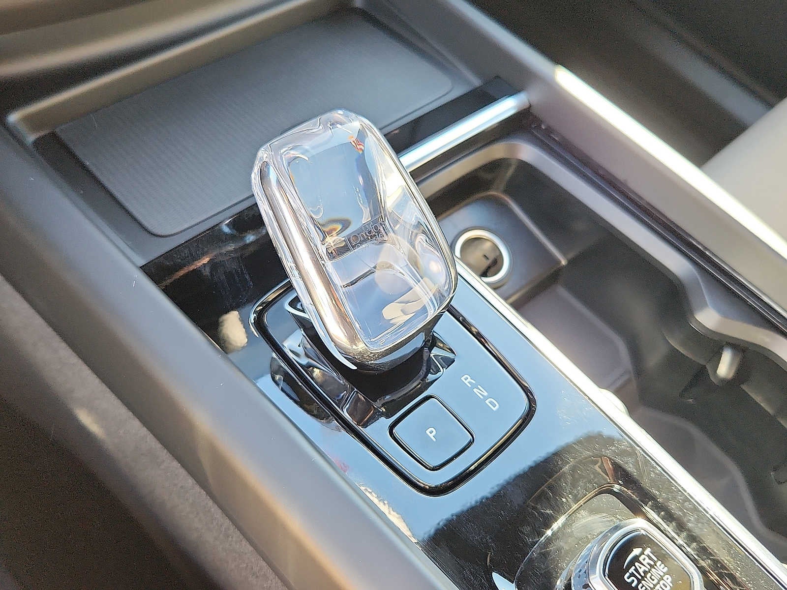 2027 Volvo XC60 Plus