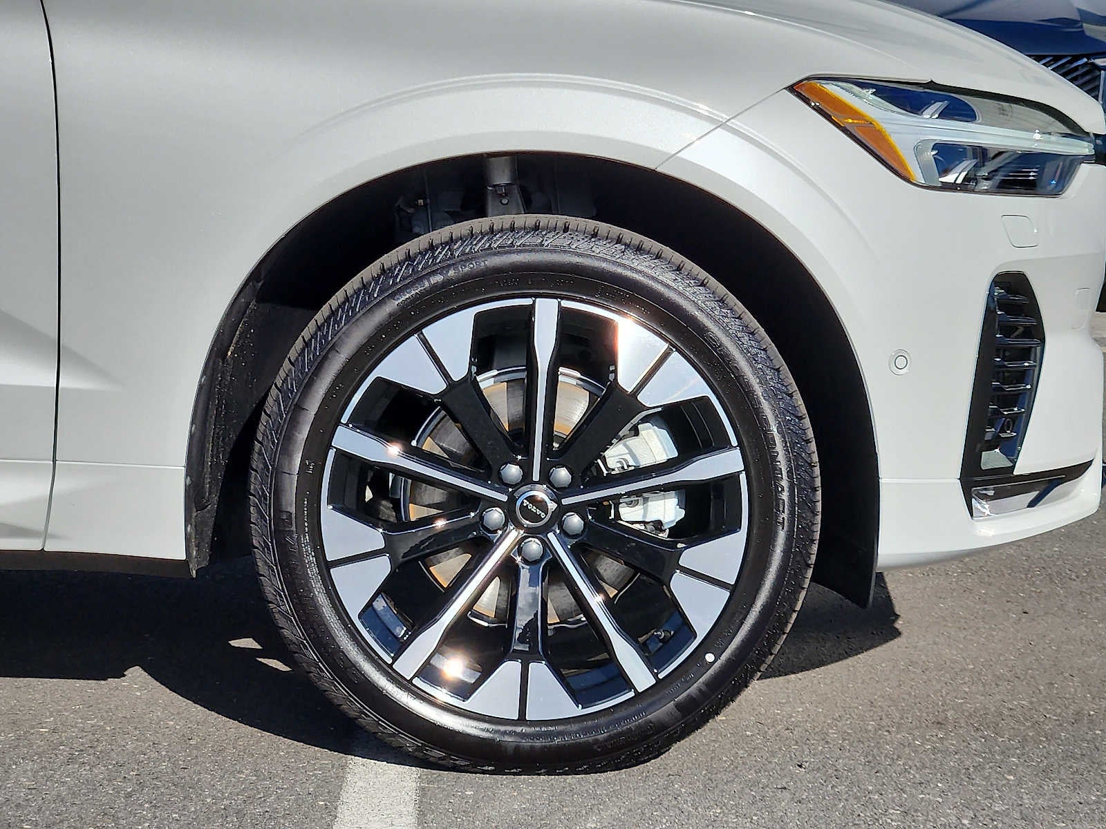 2027 Volvo XC60 Plus