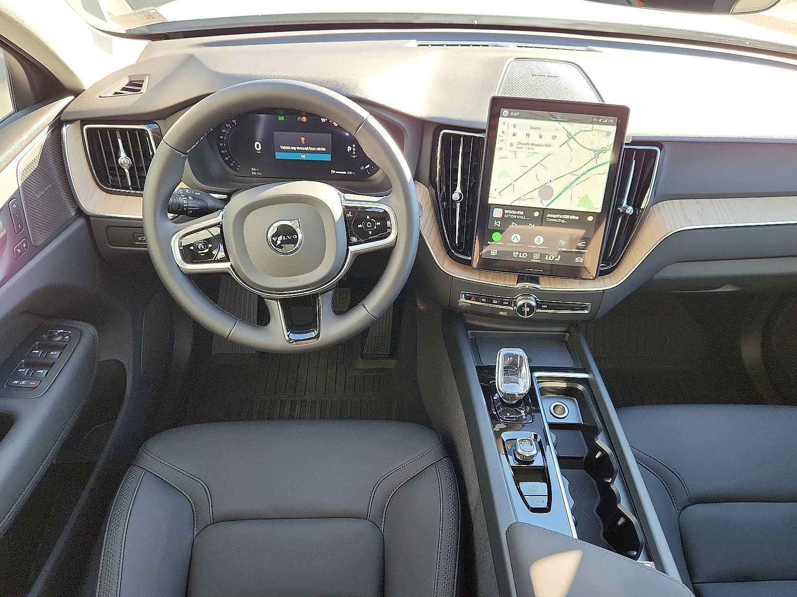 2027 Volvo XC60 Plus