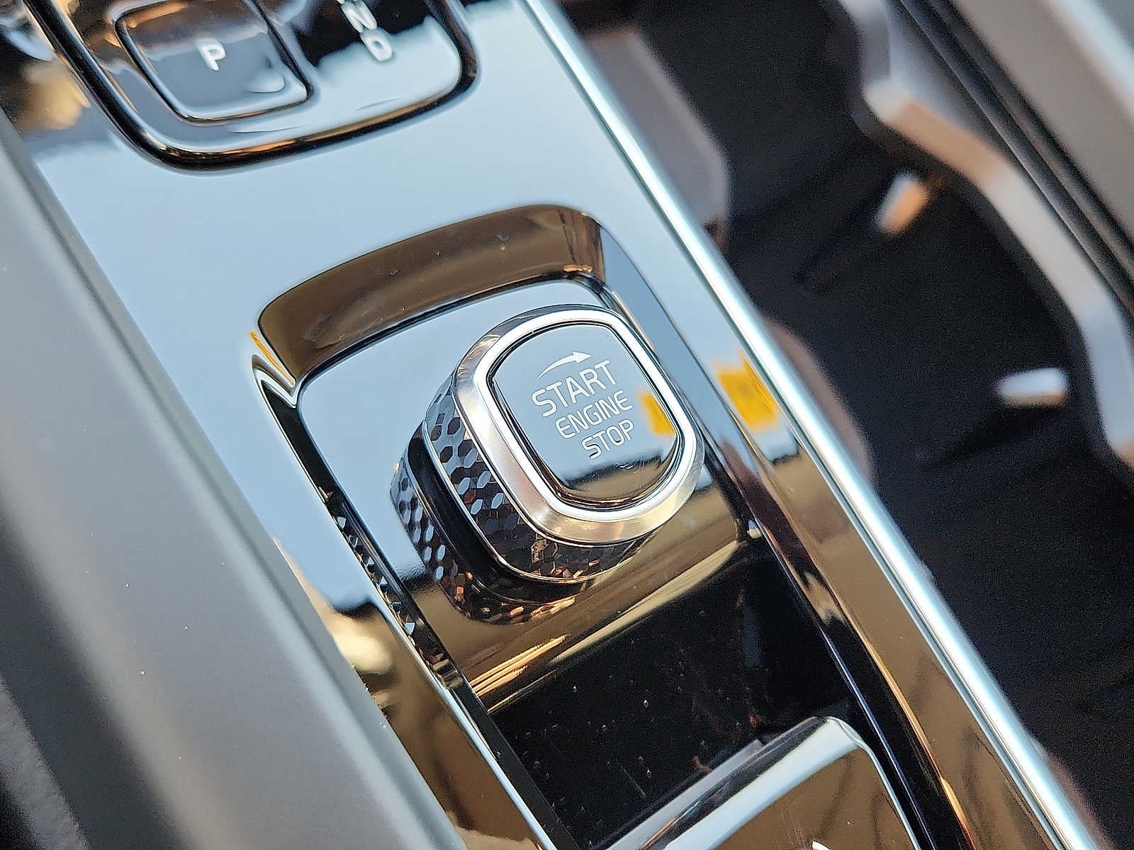 2027 Volvo XC60 Plus