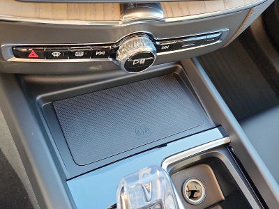 2027 Volvo XC60 Plus