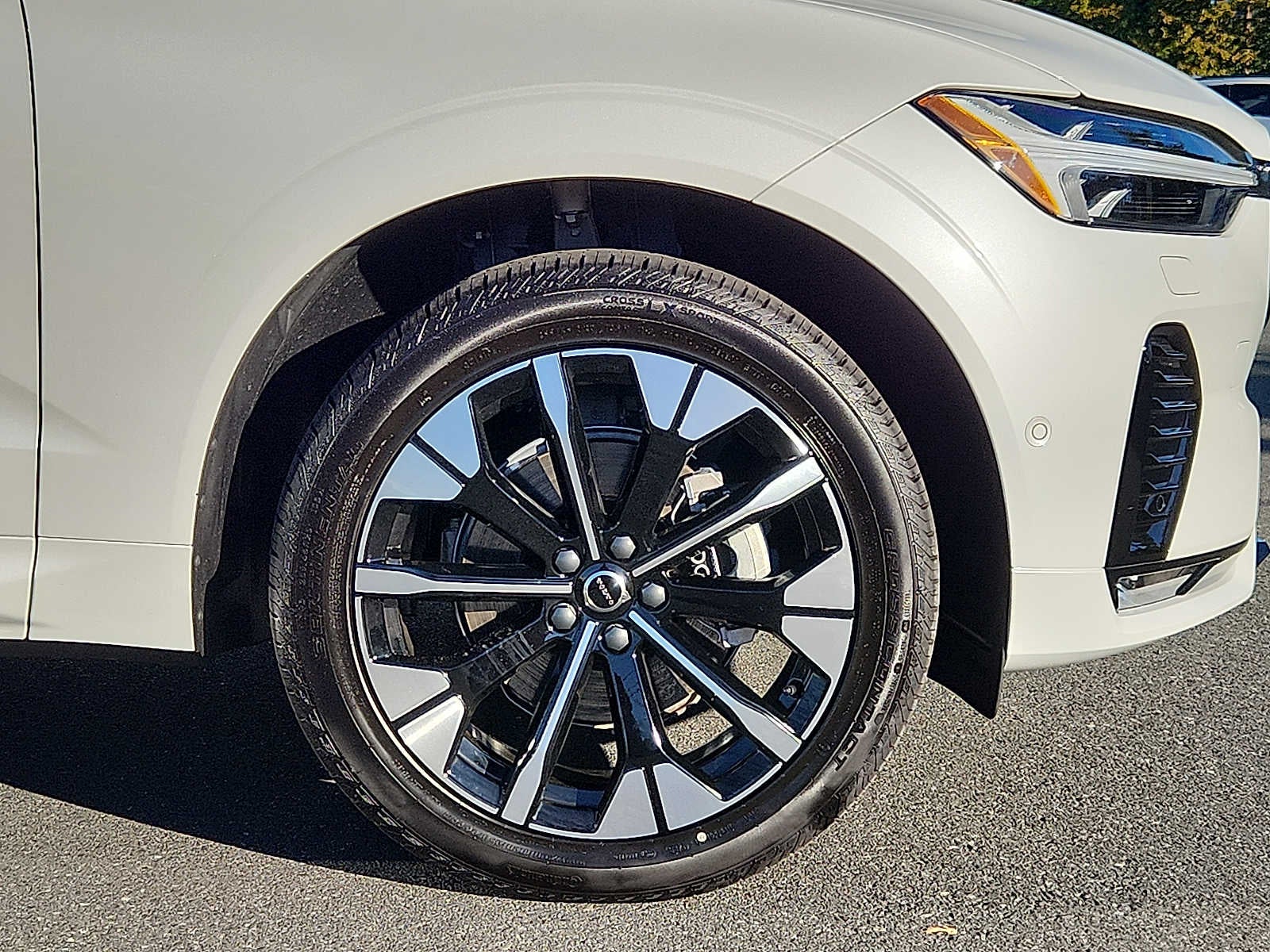 2027 Volvo XC60 Plus