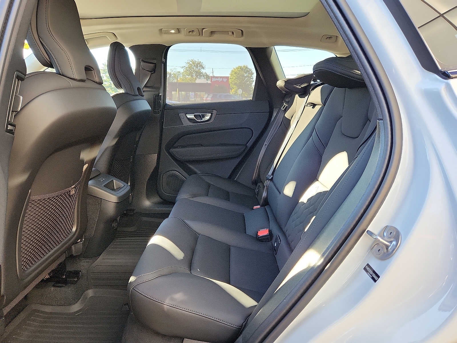 2027 Volvo XC60 Plus