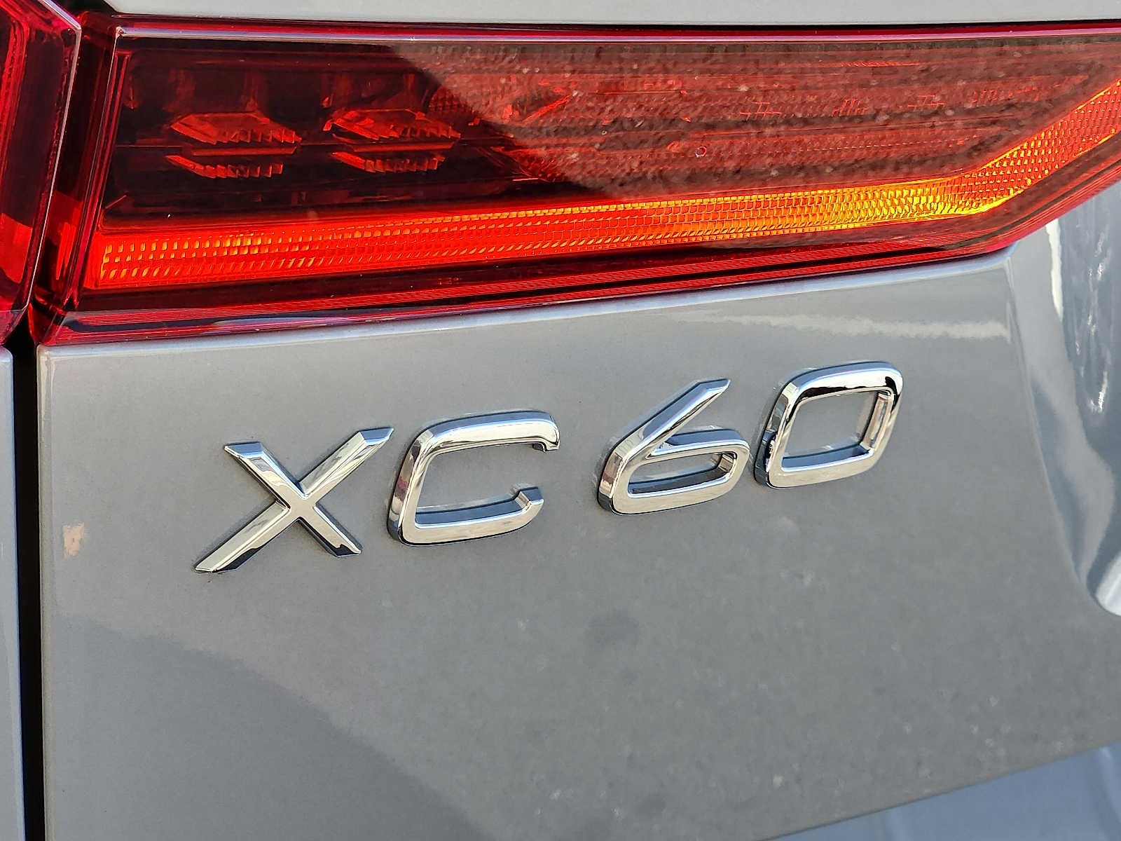 2027 Volvo XC60 Plus