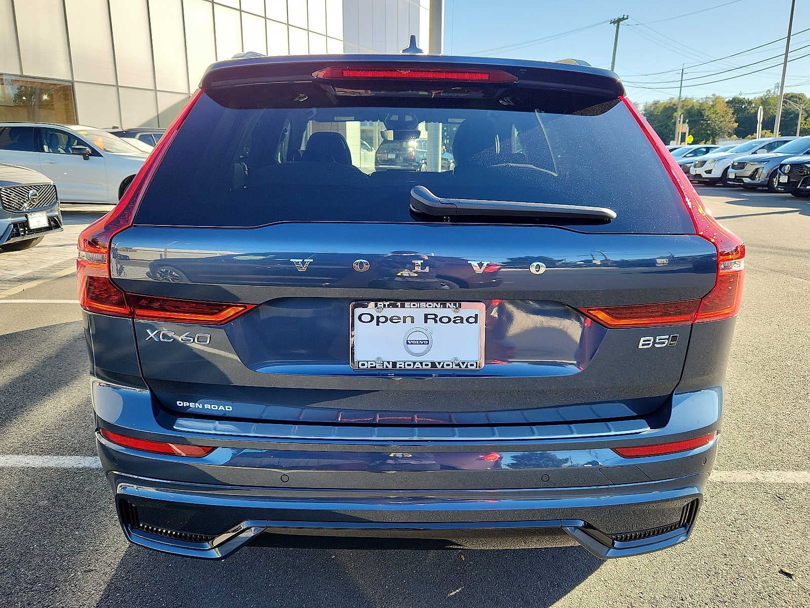 2027 Volvo XC60 Plus