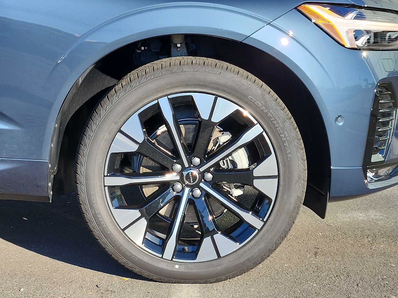 2027 Volvo XC60 Plus