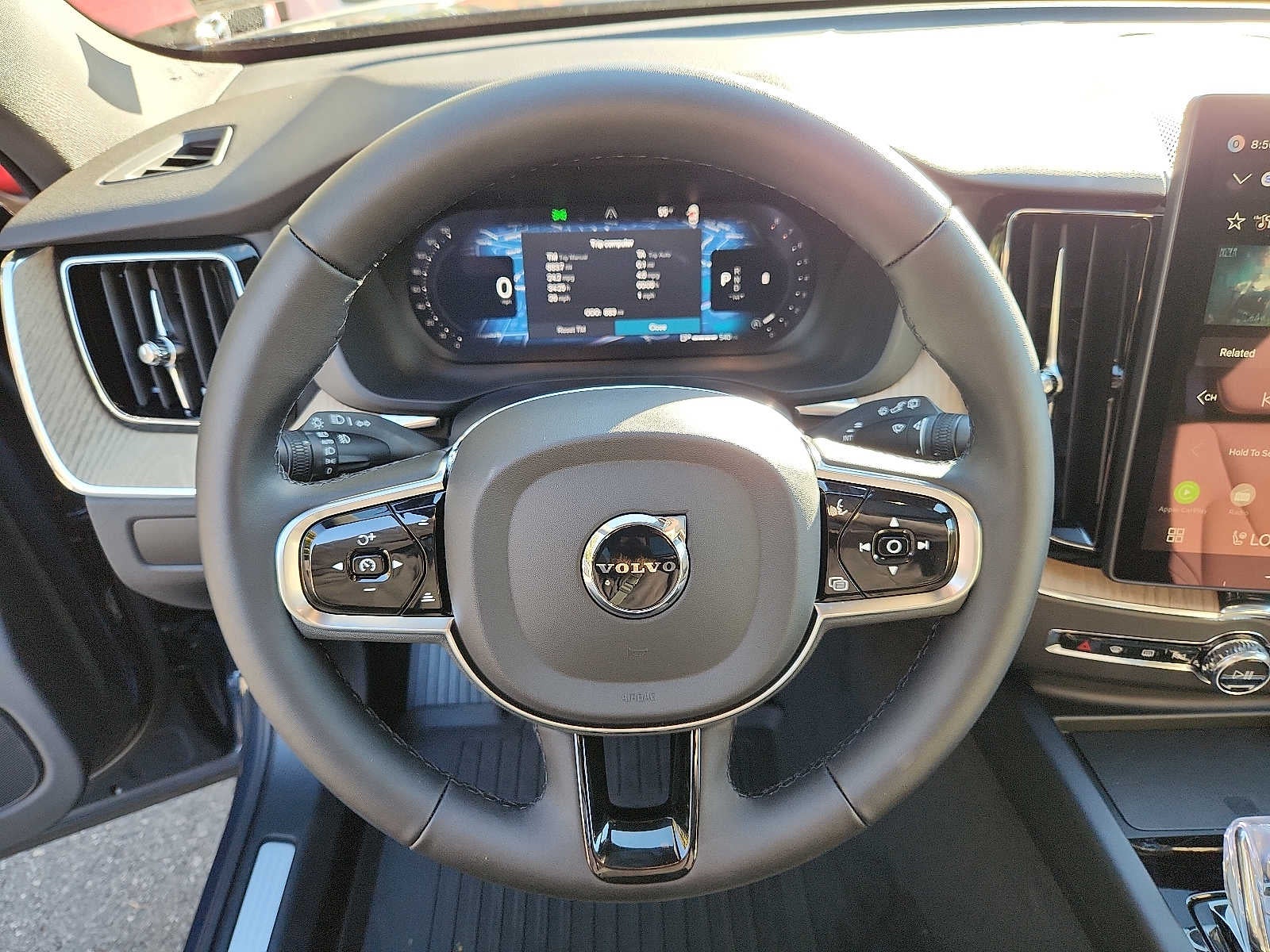 2027 Volvo XC60 Plus